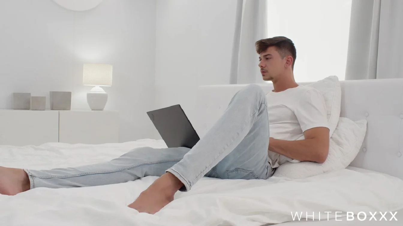 TheWhiteBoxxx Kama Oxi XXX